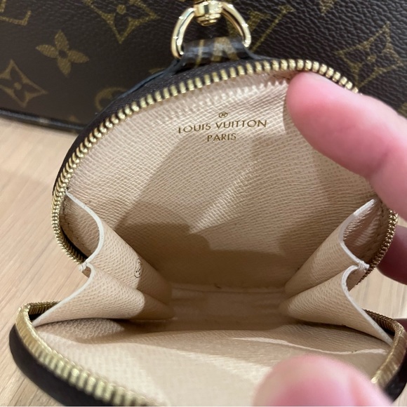 Louis Vuitton Multi Pochette Crossbody Bag - Picture 9 of 9